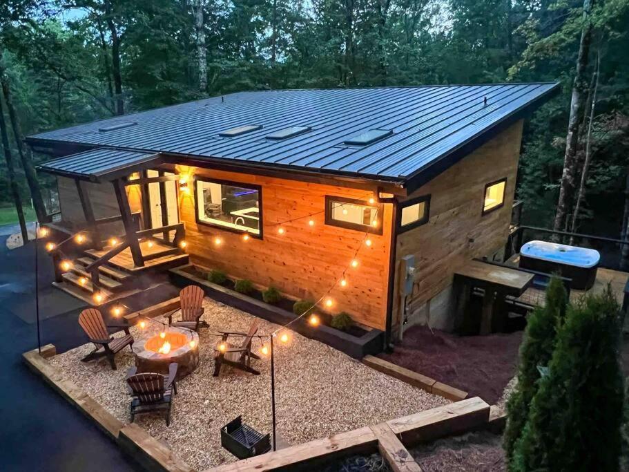 Modern Mountain Getaway With Hot Tub, Fire Pit Villa Sautee Nacoochee Eksteriør billede
